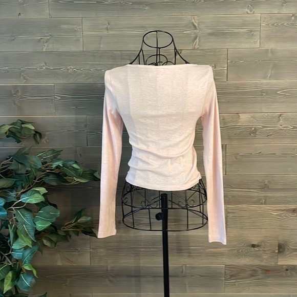 Ladies size small H&M pink, V-neck Long sleeve crop top - Picture 5 of 5